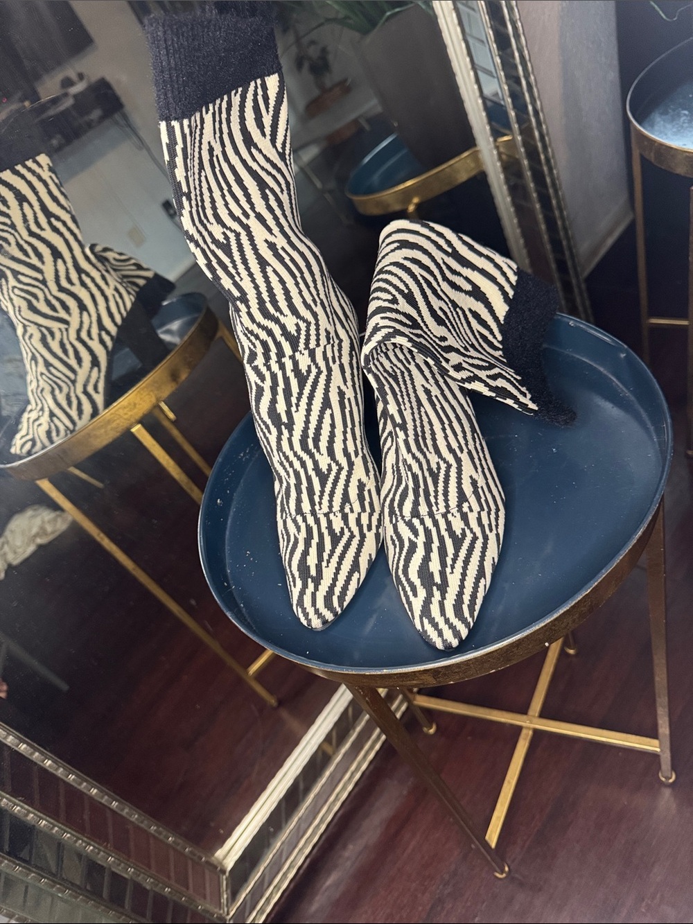 Unknown Brand Black and White Zebra-Pattern Decorative Boot Covers